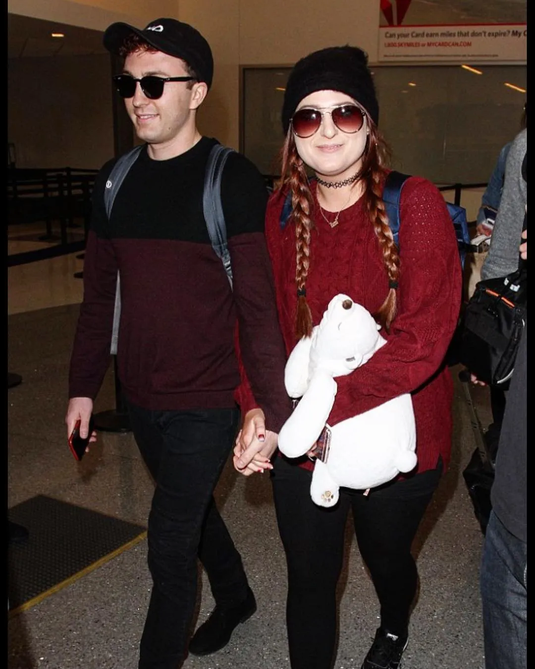 Meghan Trainor dan Daryl Sabara seolah tak lagi ragu untuk menyembunyikan asmara yang tumbuh di antara mereka © instagram.com/i_am_a_megatron