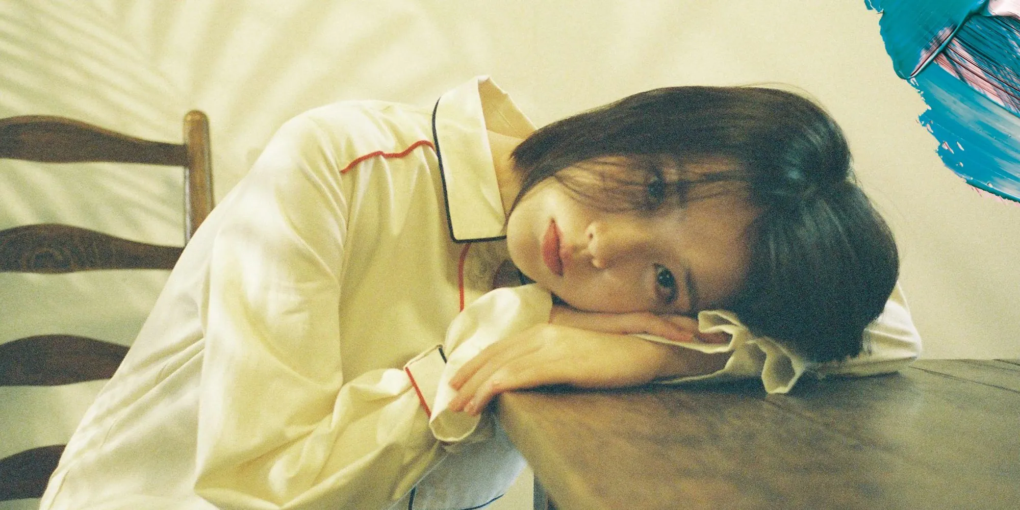 Sukses comback, IU semakin diminati jadi bintang iklan. ©koreaboo.com