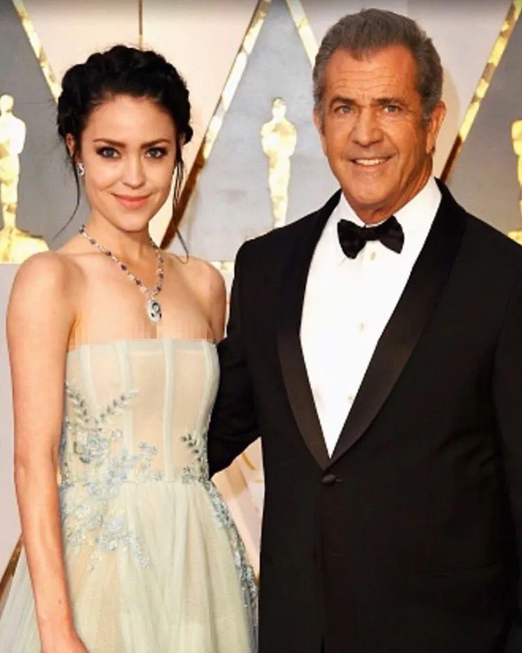 Oscar 2017 jadi momen kembalinya Mel Gibson ke red carpet sejak istrinya melahirkan Lars Gerard © instagram.com/francescaa._g