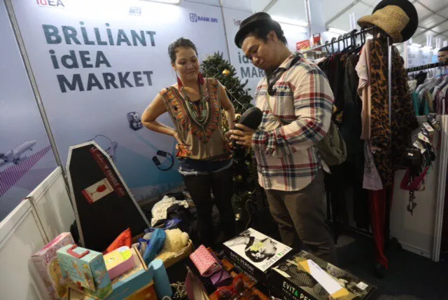 Demi membiayai Rumah Harapan, Melanie Subono melakukan lelang barang-barang miliknya © KapanLagi.com/Mathias Purwanto