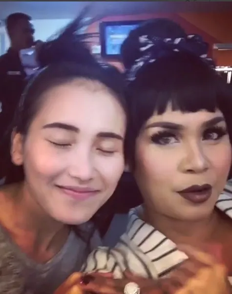 Melanie Ricardo posting video bareng Ayu Ting Ting buktikan hubungan mereka baik-baik saja. - Instagram/melaney_ricardo