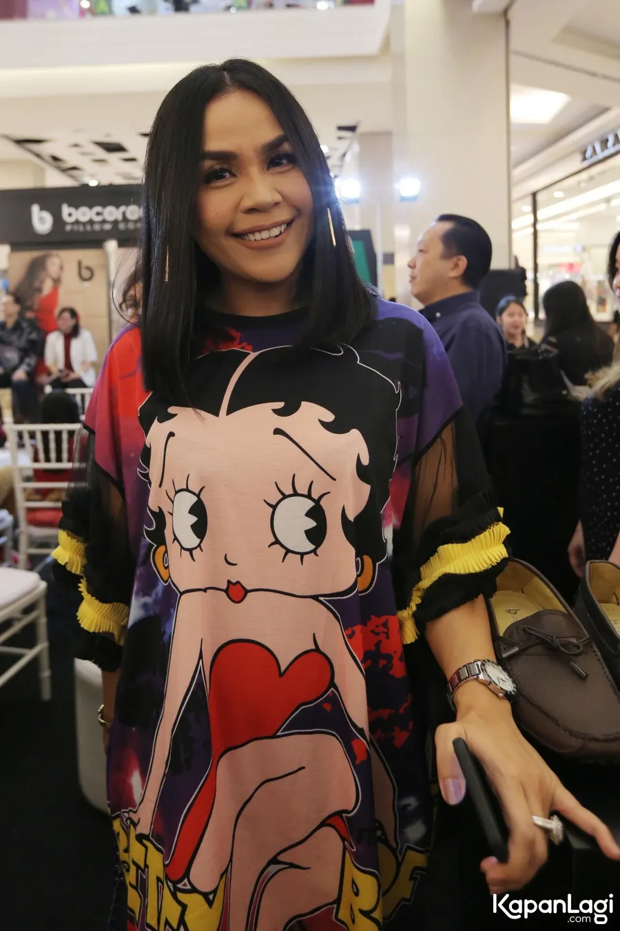 Melanie Ricardo cerita pengelamannya tentang sepatu © KapanLagi.com®/Budy Santoso