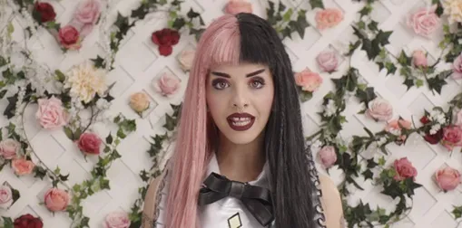 Melanie Martinez - Soap dan Terjemahan