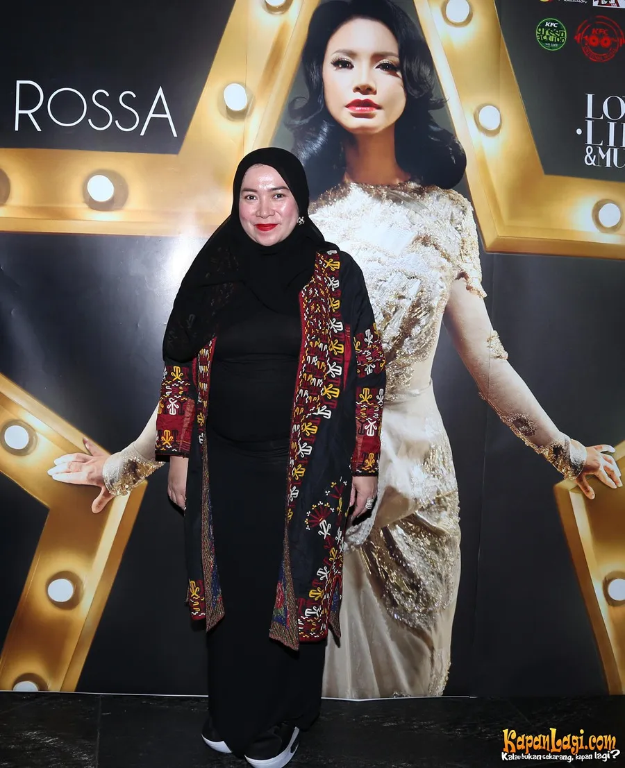 Berhijab, Melly Goeslaw makin cantik. @KapanLagi.com®