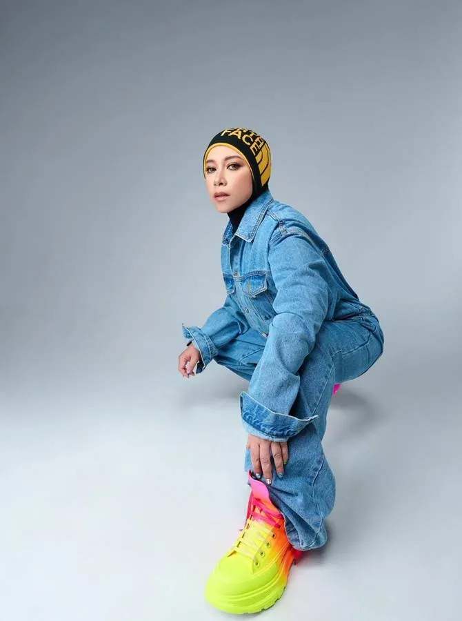 credit: instagram.com @melly_goeslaw