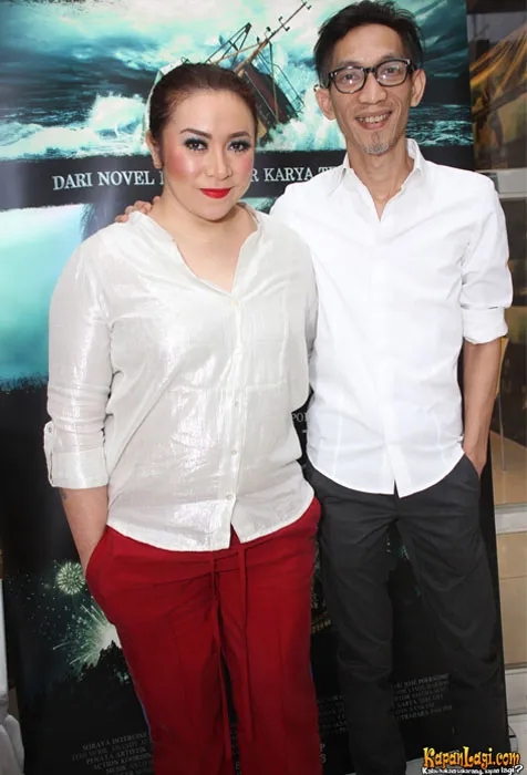 Melly dan suami @ Kapanlagi.com®