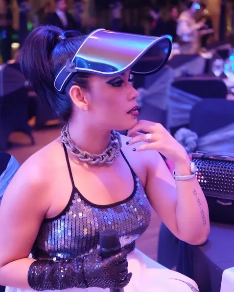 Melanie menghadiri sebuah pesta yang digelar oleh Louis Vuitton. /©instagram.com/melaney_ricardo