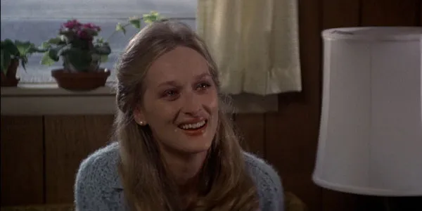 Meryl Streep ketika masih muda dan pernah dibilang 'jelek' © cinemablend.com