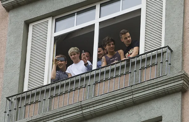 Atau kamar yang ini? @www.onedirection.net