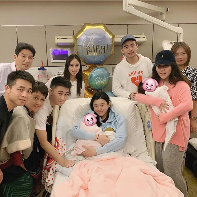 Mario Ho - Ming Xi © instagram.com/momomarioho