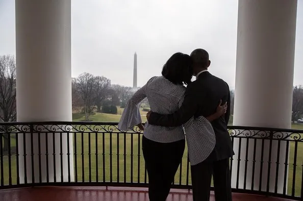 We love you and see you next time! © instagram.com/michelleobama44