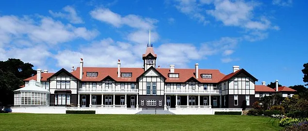 Penampakan depan rumah singgah Kate dan William @ dailymail.co.uk