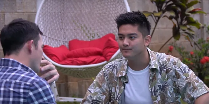 Mike blak-blakan soal kasus dirinya dengan Lucinta Luna ke Boy William. © Youtube