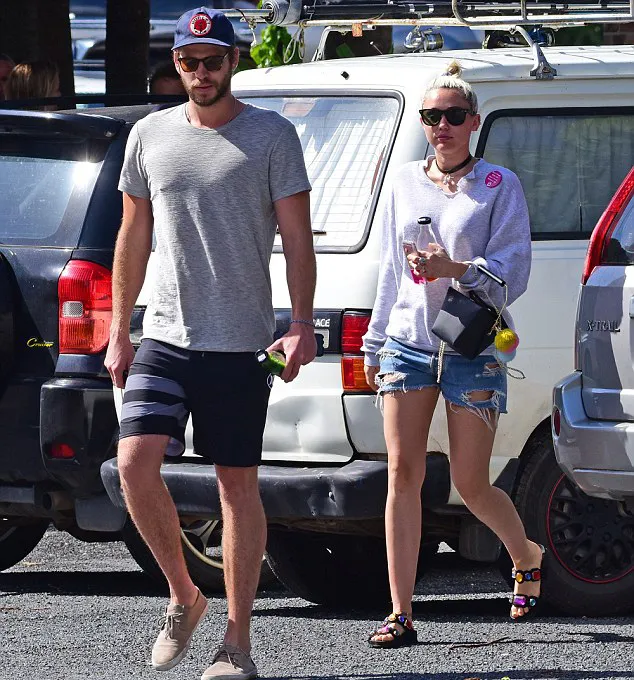 Miley dan Liam dilaporkan menikah musim panas ini © dailymail.co.uk