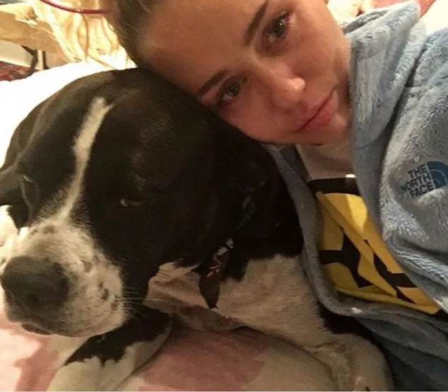 Meski berat, Miley bisa menerima kemenangan Trump © instagram.com/mileycyrus