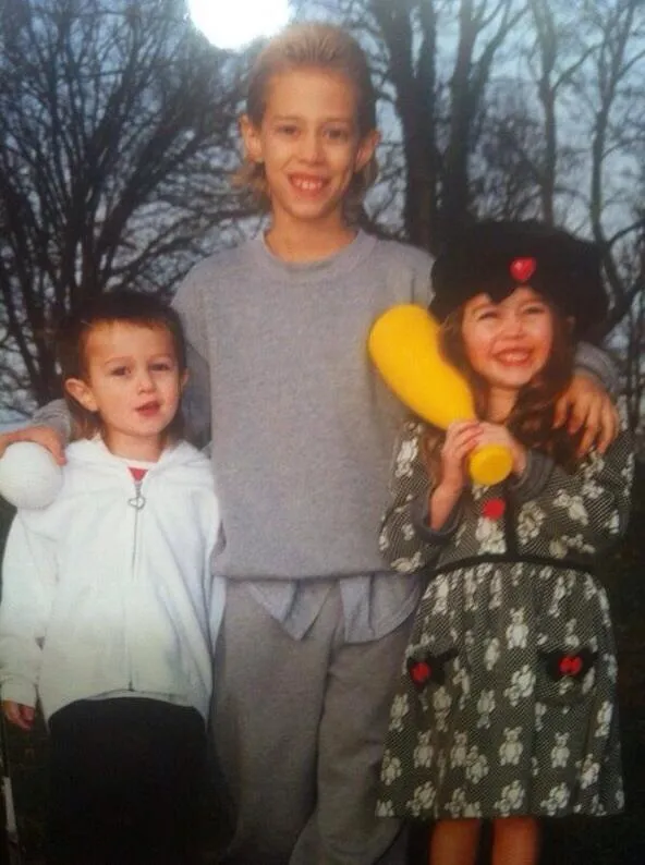 Miley Cyrus dan senyum manisnya @ Twitter/MileyCyrus