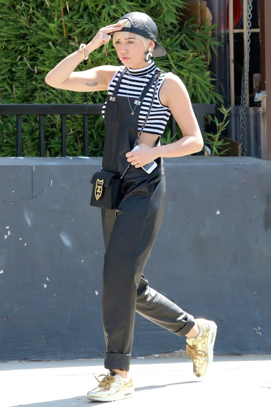 Kabar kematian Miley Cyrus ternyata hoax @ splashnews.com