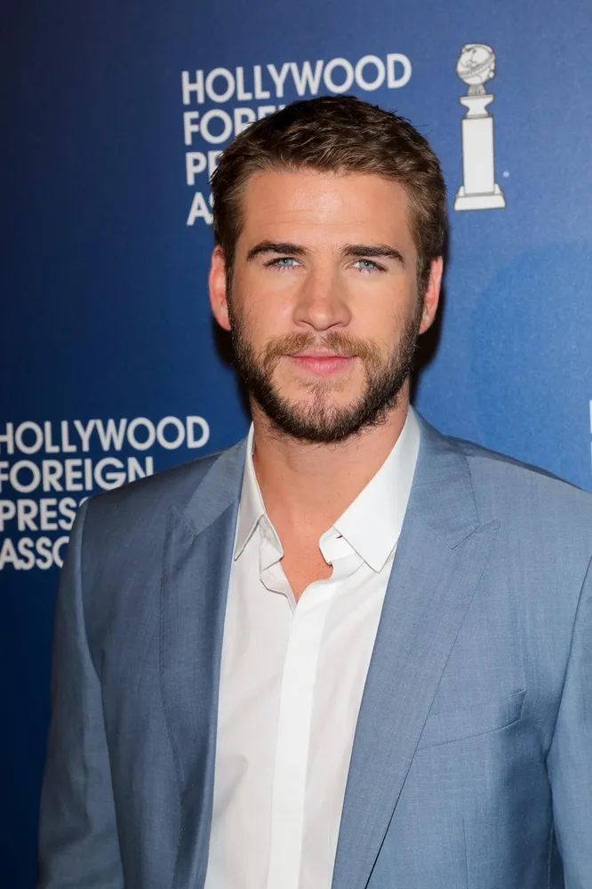 Liam Hemsworth @ Showbizspy.com