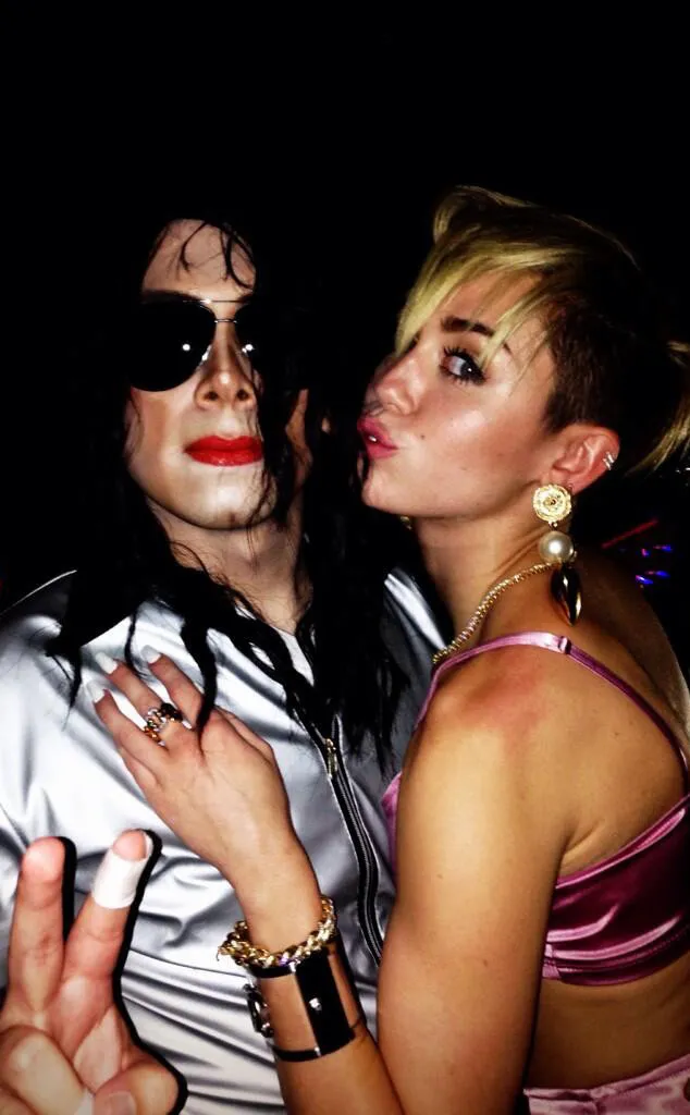 Miley cium Michael @ Twitter/Miley Cyrus