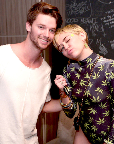 Miley diterima dengan baik di keluarga Patrick @ eonline.com