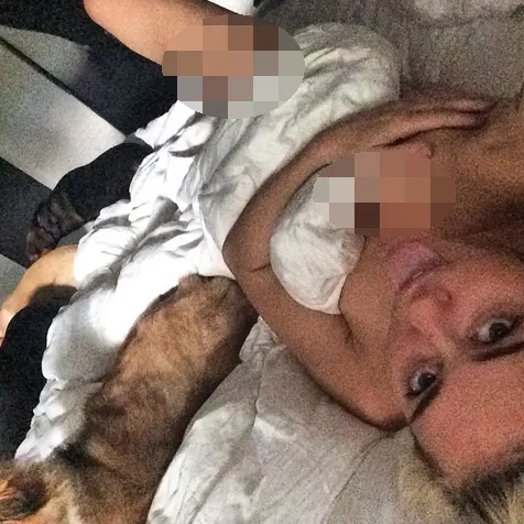 Pose tanpa busana Miley di Instagram @ instagram.com/mileycyrus