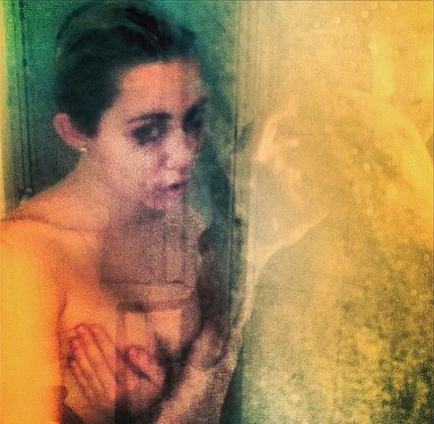 Miley Cyrus @ KapanLagi.com