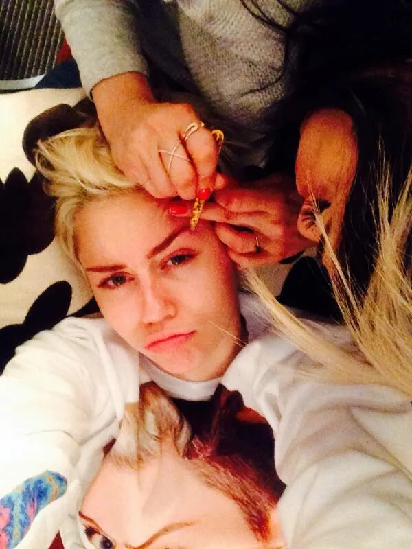 Miley Cyrus @ Twitter/MileyCyrus