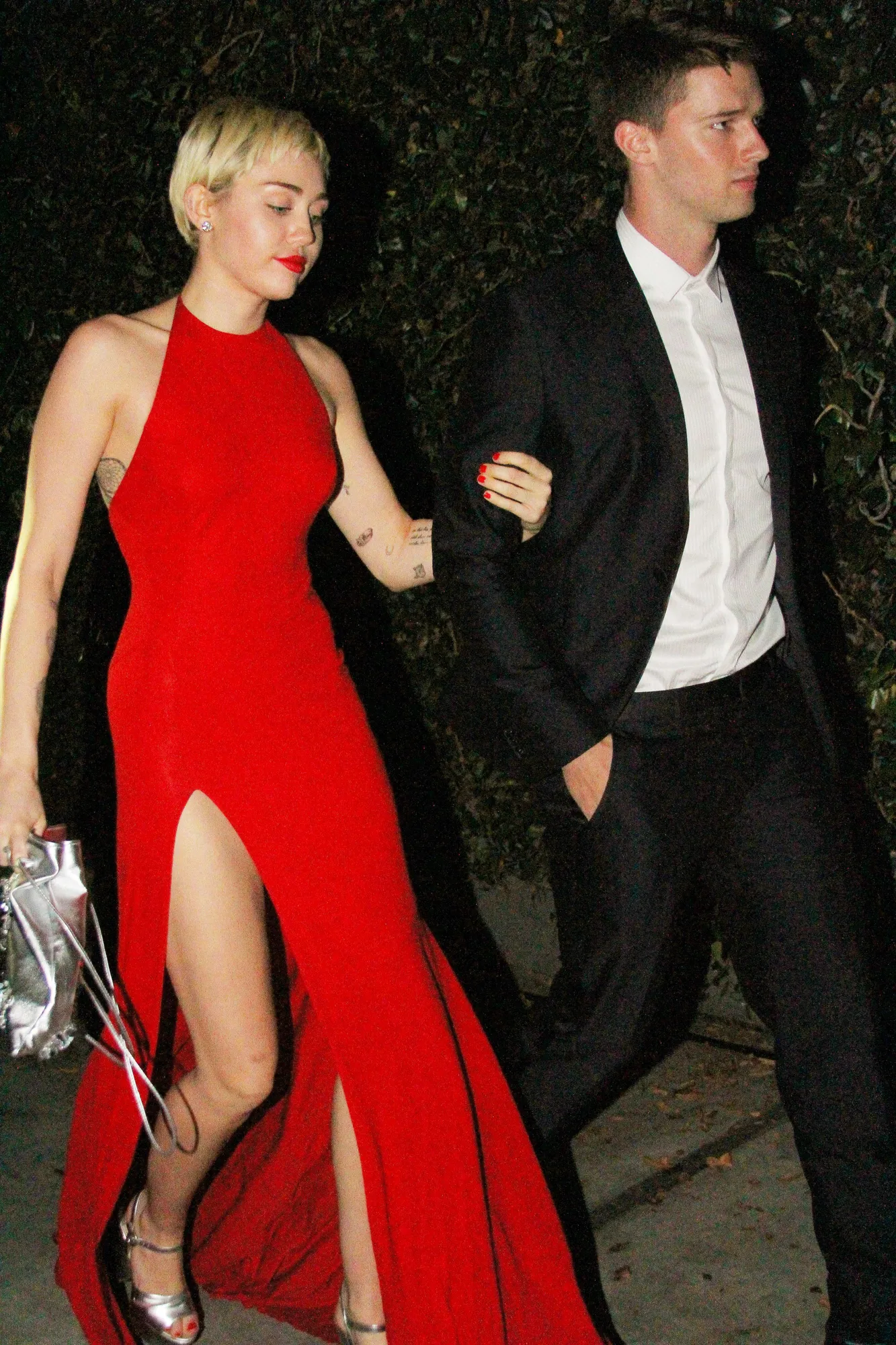 Miley Cyrus dan Patrick Schwarzenegger tunangan? © Splashnews.com