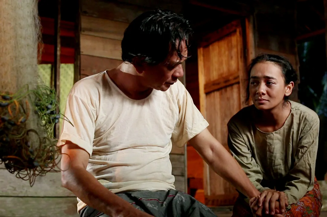 Film ini dibintangi oleh Ray Sahetapy dan Ananda Lontoh  © Nadinne Batam Production