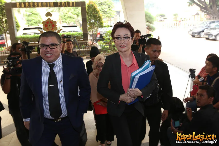Minati Atmanegara dilaporkan atas tuduhan pencurian gerakan senam. ©KapanLagi.com/Budy Santoso