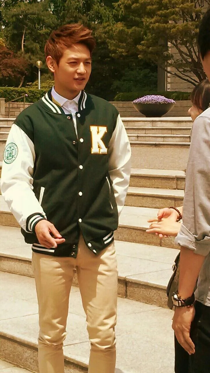 Minho saat masih jadi mahasiswa di Universitas Konkuk © koreaboo.com
