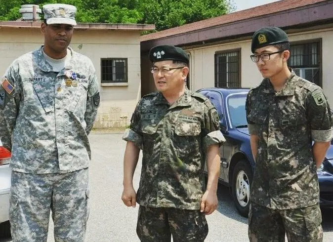 Beginilah suasana di wajib militer © emorywheel.com/Minho Cho