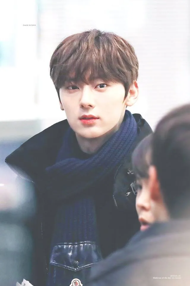 Minhyun di bandara Incheon © Learn to Love