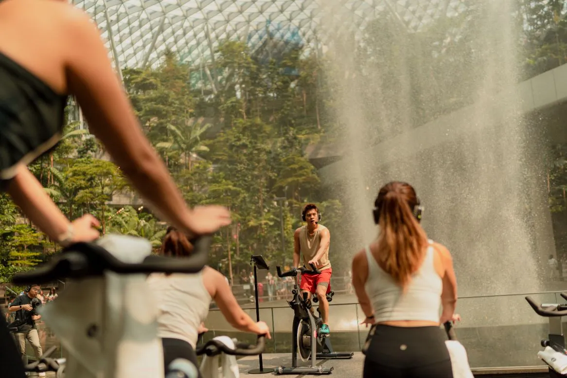 Olahraga dekat HSBC Rain Vortex di Minmed Wellness Collective. ©Website minmed.sg.