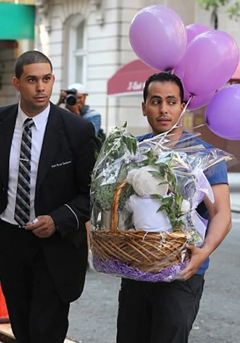 Flynn juga kebagian hadiah lho! @ dailymail.co.uk/AKM-GSI