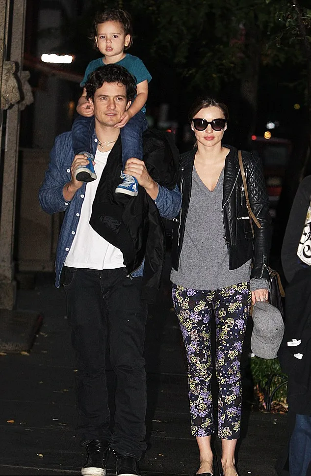 Miranda Kerr dan Orlando Bloom @ dailymail.co.uk