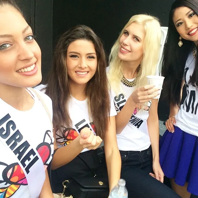 Selfie ala Saly dan Doron @ instagram.com/doronmatalon