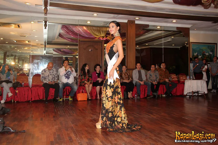 Elvira gagal masuk Top 10 Miss Universe 2014 ©KapanLagi.com®/Hendra Gunawan