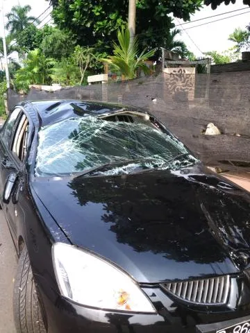 Mobil yang dipakai untuk syuting film. (Mathias Purwanto)