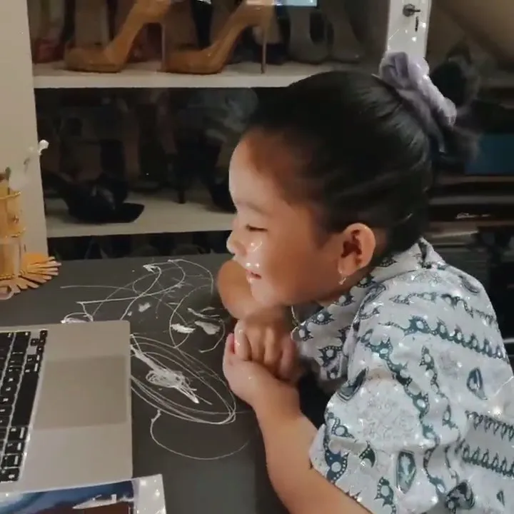 (credit: Instagram.com/mom_ayting92_/)