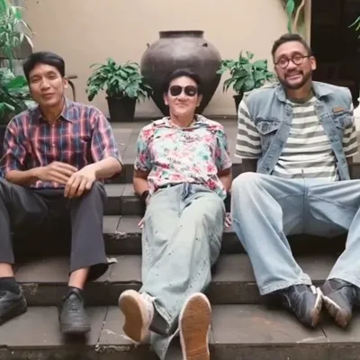 Momen Keseruan di Balik Layar Film Warkop DKI: ViRaLiN dOoOoNg..!!