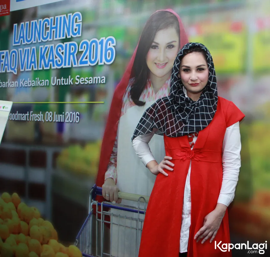 Mona Ratuliu © Kapanlagi/Muhammad Akrom Sukarya