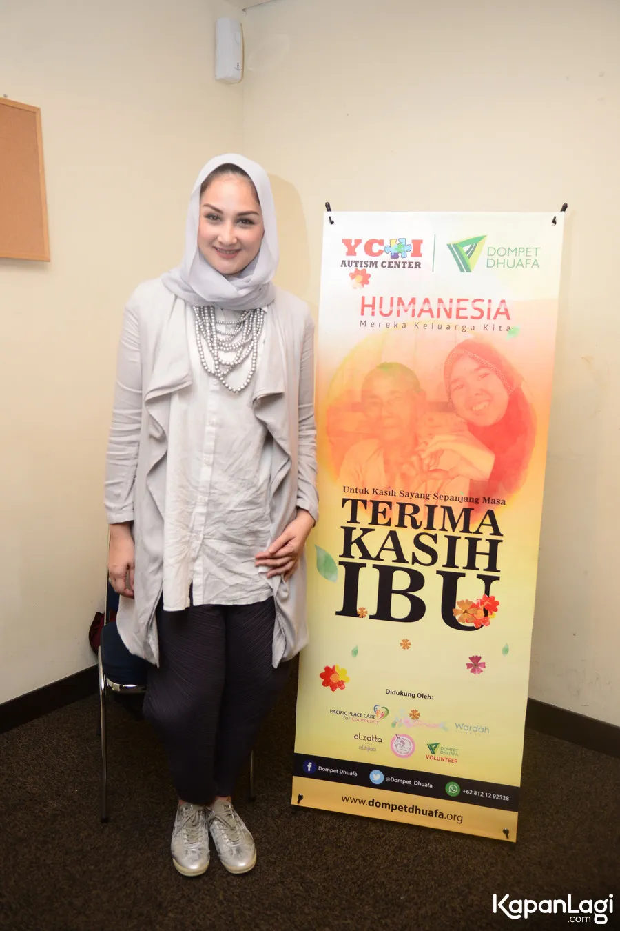 Mona Ratuliu bakal menghabiskan akhir tahun di Jakarta. ŠKapanLagi.com/Bayu Herdianto