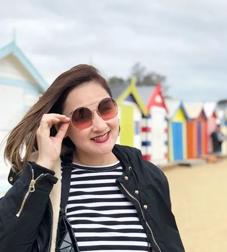 (credit: instagram.com/monaratuliu)