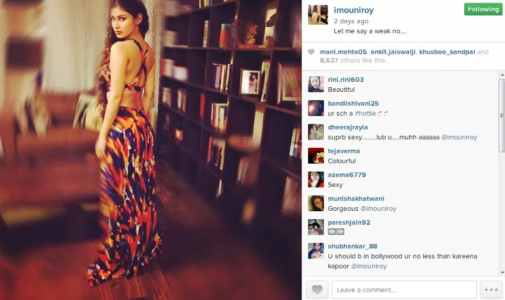 Mouni Roy disamakan dengan Kareena Kapoor oleh netizen. @instagram/imouniroy
