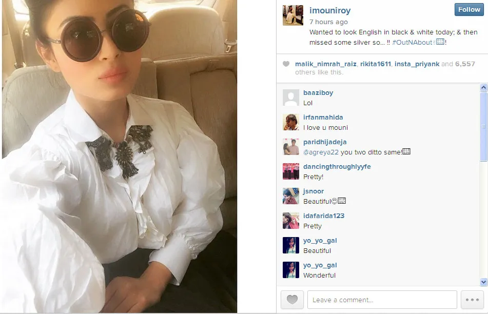 Mouni Roy tampil bak wanita Inggris dan menanyakan penampilannya ini pada fans di akun Instagramnya @instagram.com/imouniroy