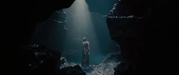 Karakter wanita misterius di trailer terbaru AVENGERS: AGE OF ULTRON © digitalspy.co.uk