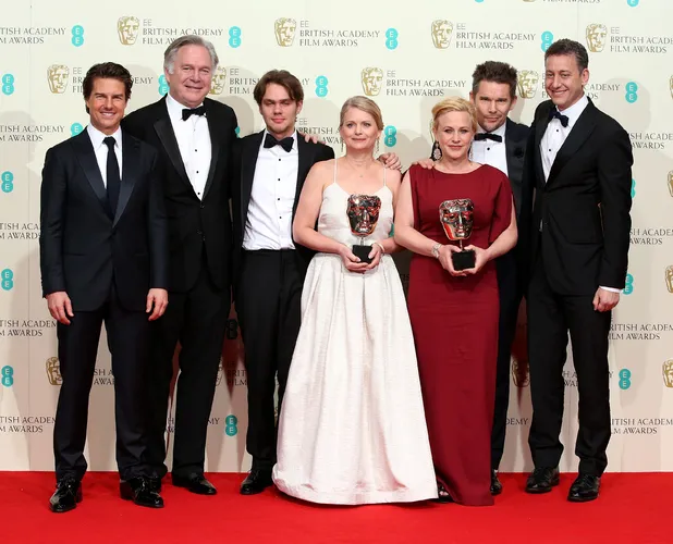 Jajaran pemain BOYHOOD tampak begitu bahagia ©Digital Spy
