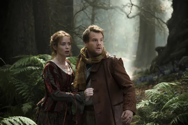 James Corden dan Emily Blunt dalam INTO THE WOODS | Foto: Disney