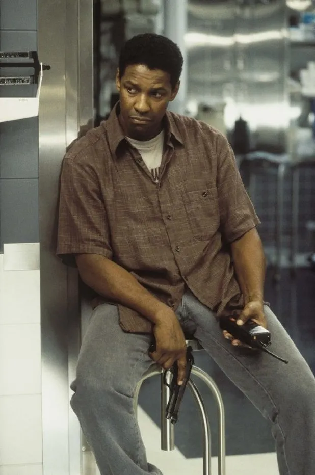 John Quincy Archibald - JOHN Q (2002) 